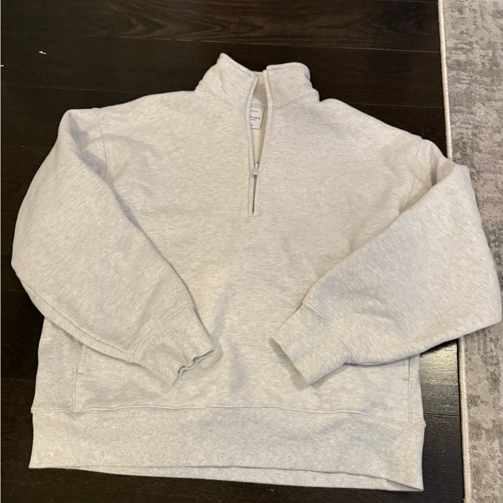 Woman's Artizia Light gray sweater